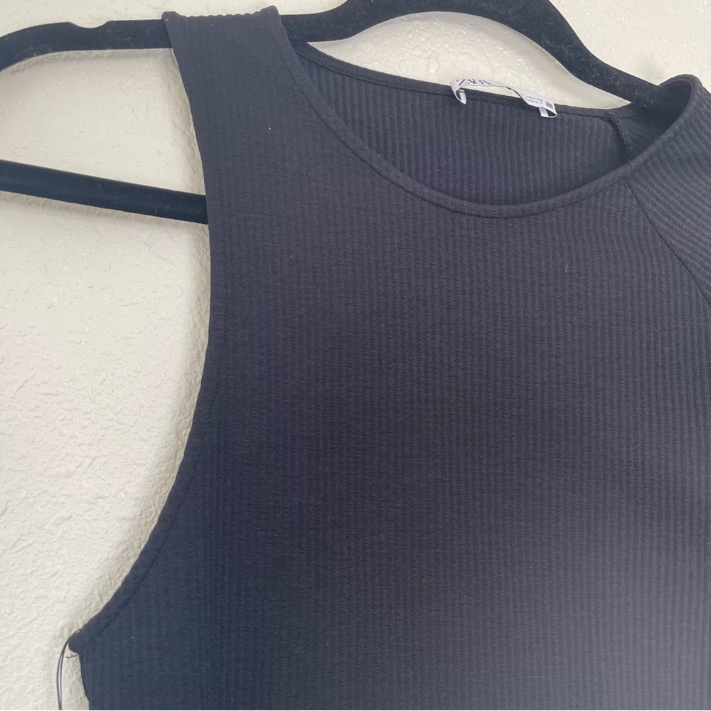 Zara Asymmetrical Black Crop Top Long Sleeve - Picture 3 of 8